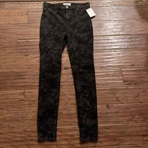 Free People Camo High Waist Denim Long & Lean Jeans Size 27R